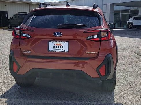 Used 2024 Subaru Crosstrek 2.0i Premium image 7