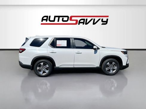Used 2024 Honda Pilot EX-L image 8