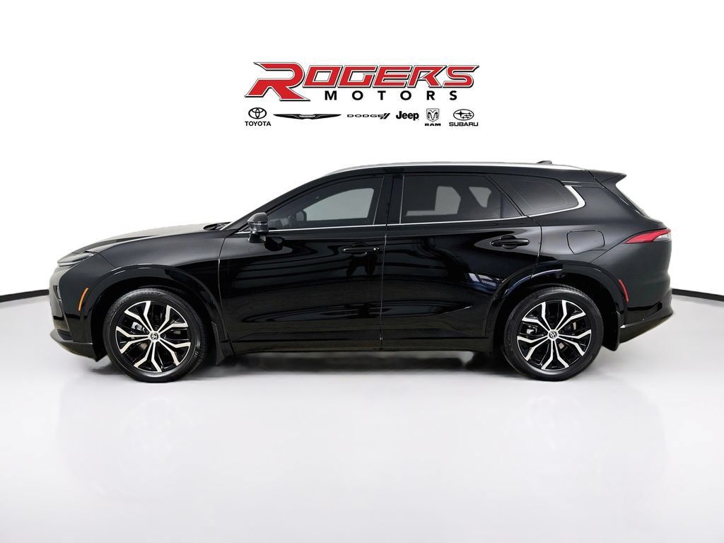 Certified 2025 Toyota Crown Signia AWD/4WD image 9