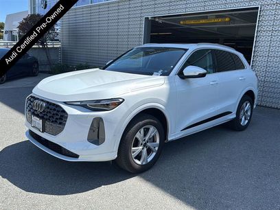 Used 2025 Audi Q5 Premium w/ Convenience Package