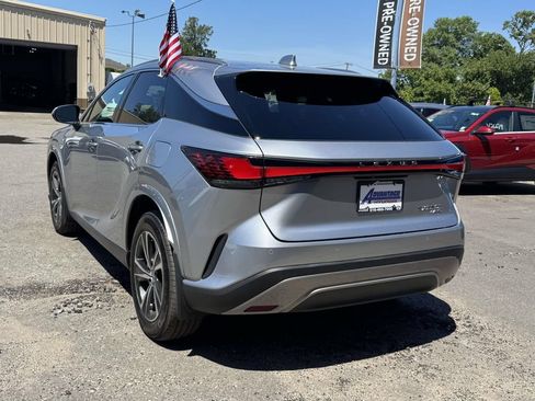 Used 2024 Lexus RX 350h w/ Accessory Package (Z1) AWD/4WD image 10