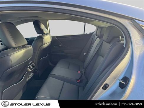 Certified 2023 Lexus ES 350 w/ Premium Package image 16