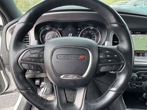 Used 2019 Dodge Charger Scat Pack w/ Navigation & Travel Group RWD image 18