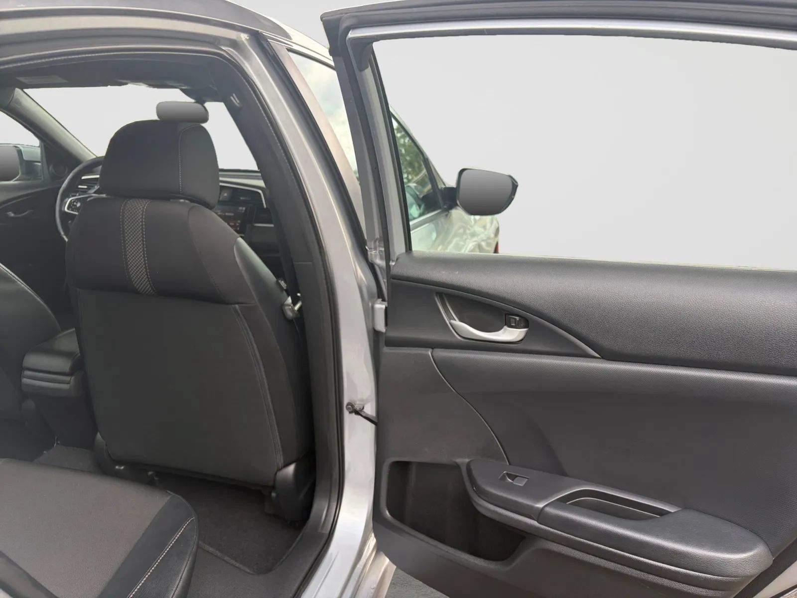 Used 2020 Honda Civic Sport image 17