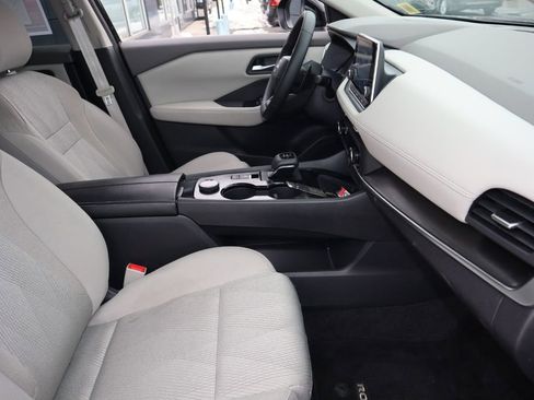 Certified 2025 Nissan Rogue SV AWD/4WD image 26
