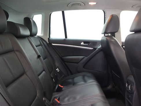 Used 2013 Volkswagen Tiguan SEL image 24