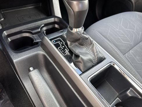 Used 2019 Toyota Tacoma TRD Sport AWD/4WD image 52