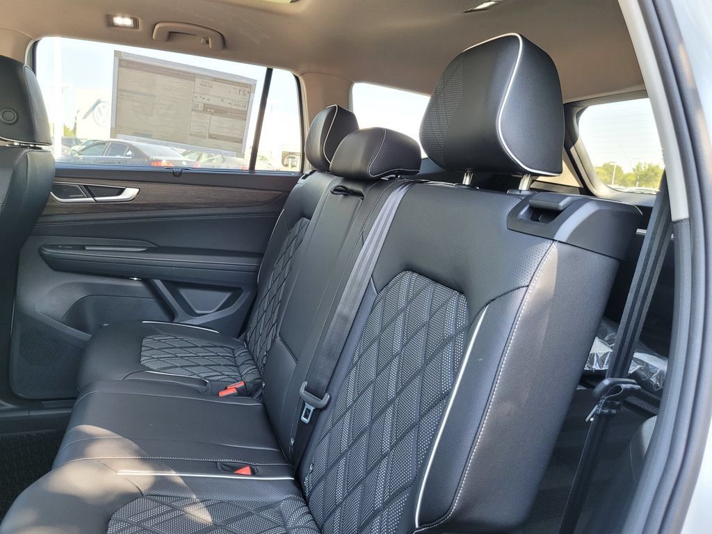 New 2025 Volkswagen Atlas SEL Premium R-Line AWD/4WD image 14