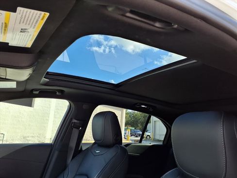 Certified 2023 Cadillac XT4 Premium Luxury image 22