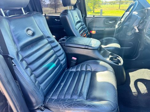 Used 2001 Ford F150 Harley-Davidson image 12