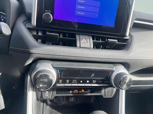 Used 2024 Toyota RAV4 LE image 27