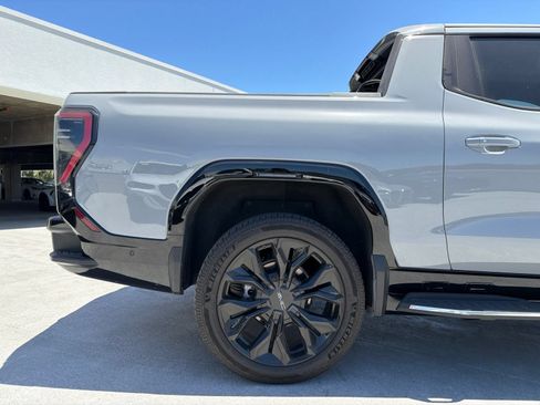 Used 2025 GMC Sierra EV Denali AWD/4WD image 5