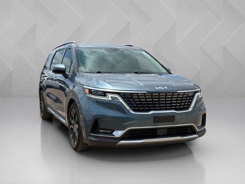 Used 2022 Kia Carnival SX Prestige FWD image 3