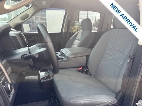 Used 2015 RAM 1500 Express AWD/4WD image 17