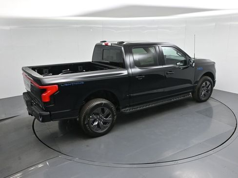 New 2025 Ford F150 Lightning Lariat image 40