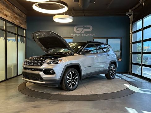 Used 2023 Jeep Compass Limited w/ Sun and Sound Group AWD/4WD image 24
