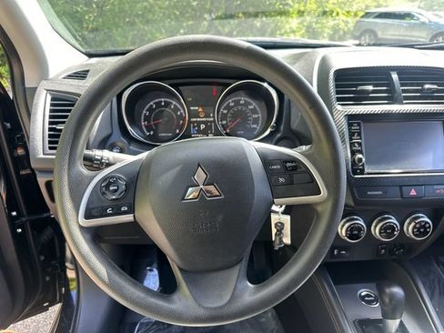 Used 2024 Mitsubishi Outlander Sport AWD image 30