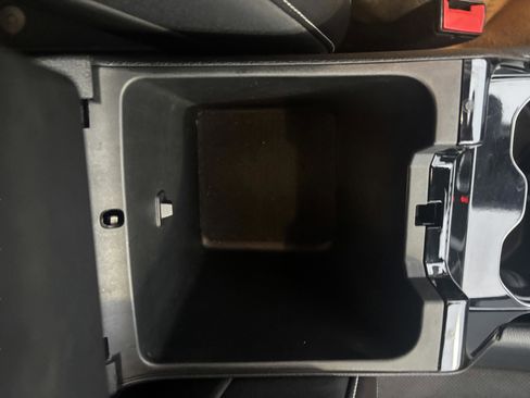 Used 2022 Jeep Grand Cherokee Altitude image 16