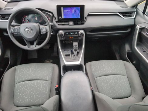 Used 2024 Toyota RAV4 XLE FWD image 32