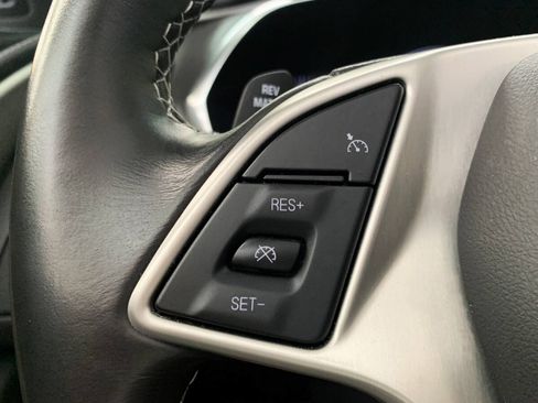 Used 2018 Chevrolet Corvette Stingray Coupe w/ 1LT RWD image 13