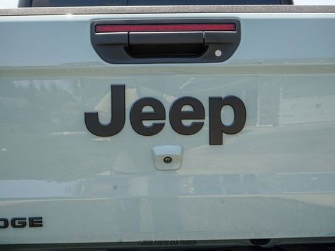 Used 2023 Jeep Gladiator Sport AWD/4WD image 53