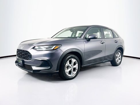 Used 2023 Honda HR-V LX image 3