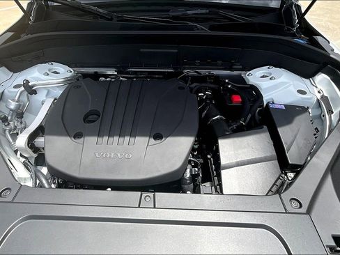 New 2026 Volvo XC90 B5 Plus w/ Protection Package Premier image 29