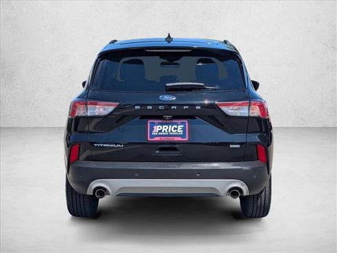 Used 2020 Ford Escape Titanium w/ Titanium Premium Package 2.0 FWD image 7