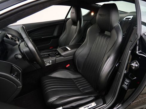 Used 2016 Aston Martin DB9 GT image 19