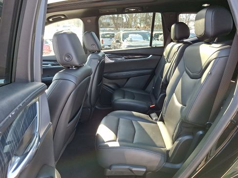 Used 2021 Cadillac XT6 Premium Luxury w/ LPO, Floor Liner Package image 10