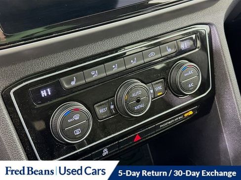 Used 2023 Volkswagen Atlas SE w/ Panoramic Sunroof Package image 16