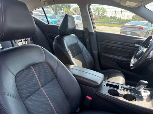 Used 2022 Nissan Altima 2.5 SR FWD image 21