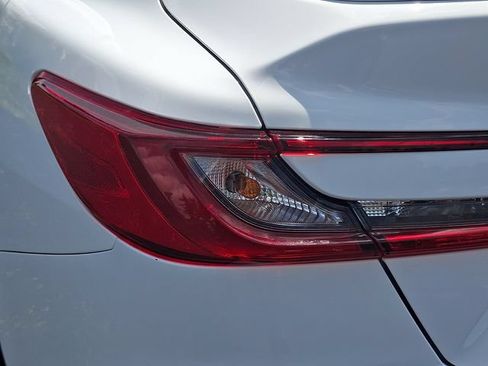 Used 2025 Toyota Camry SE FWD image 10