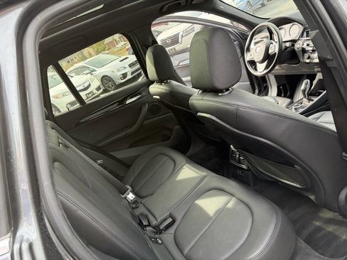 Used 2020 BMW X1 xDrive28i image 17