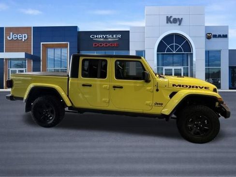 Used 2023 Jeep Gladiator Mojave w/ Cold Weather Group AWD/4WD image 8