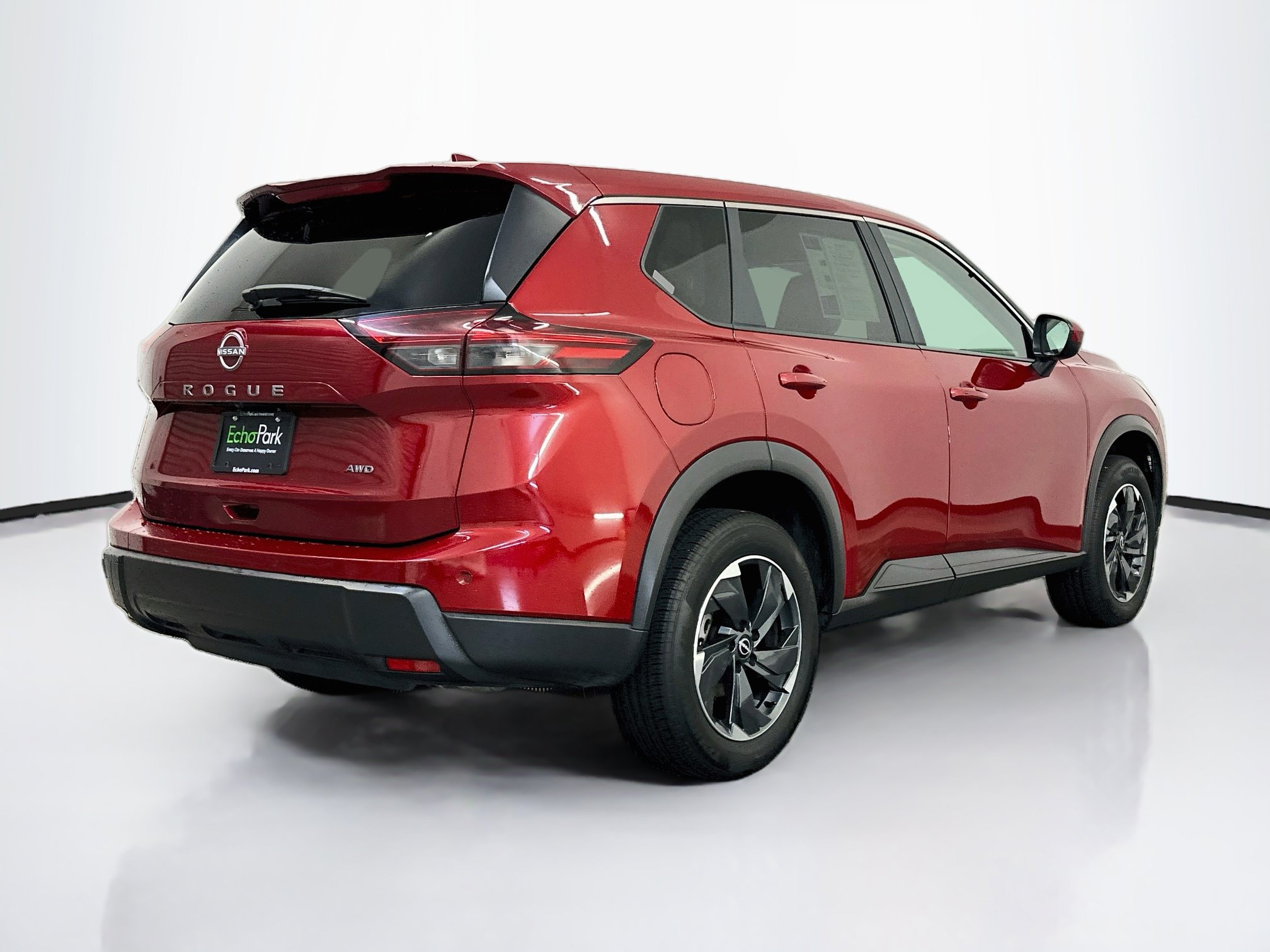 Used 2025 Nissan Rogue SV AWD/4WD image 9