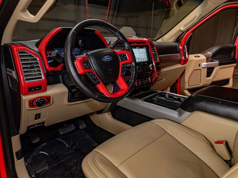 Used 2017 Ford F250 Lariat w/ Chrome Package image 12