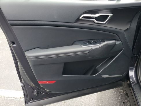 New 2026 Kia Sportage EX image 8