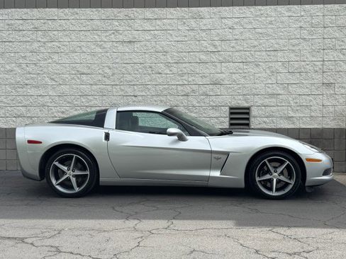 Used 2013 Chevrolet Corvette Coupe RWD image 16
