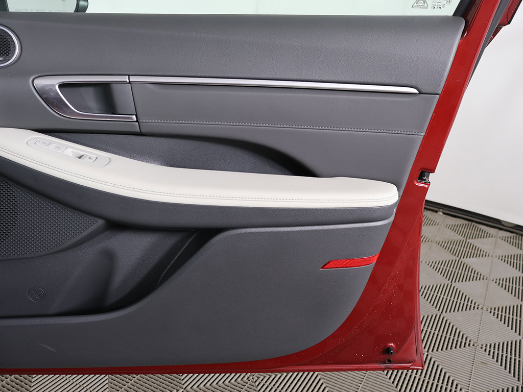 Certified 2023 Hyundai Sonata Limited FWD image 26