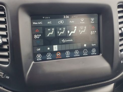 Used 2018 Jeep Compass Latitude w/ Popular Equipment Group AWD/4WD image 20