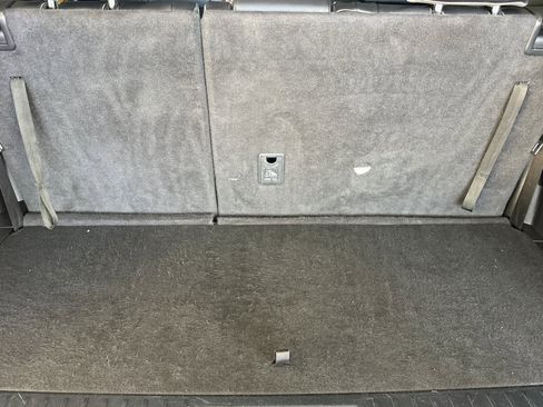 Used 2024 Toyota Highlander XLE image 16