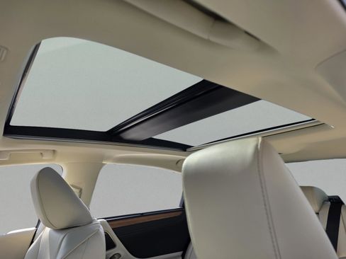 New 2025 Lexus ES 350 Ultra Luxury image 12