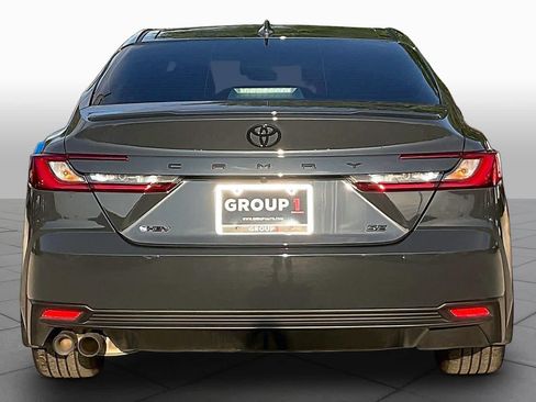 Used 2026 Toyota Camry SE FWD image 5