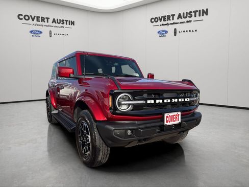 Certified 2026 Ford Bronco Outer Banks AWD/4WD image 7