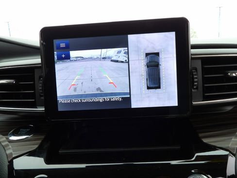 Used 2022 Ford Explorer Limited w/ Equipment Group 301A image 23