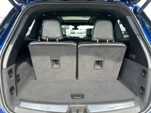 Certified 2025 Cadillac XT6 Sport w/ Platinum Package AWD/4WD image 13