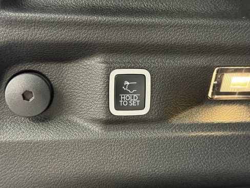 New 2025 Jeep Grand Cherokee L Limited image 8