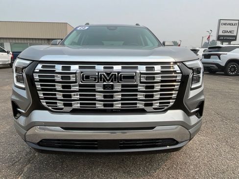 Used 2026 GMC Terrain Denali w/ LPO, Black Badging Package AWD/4WD image 8