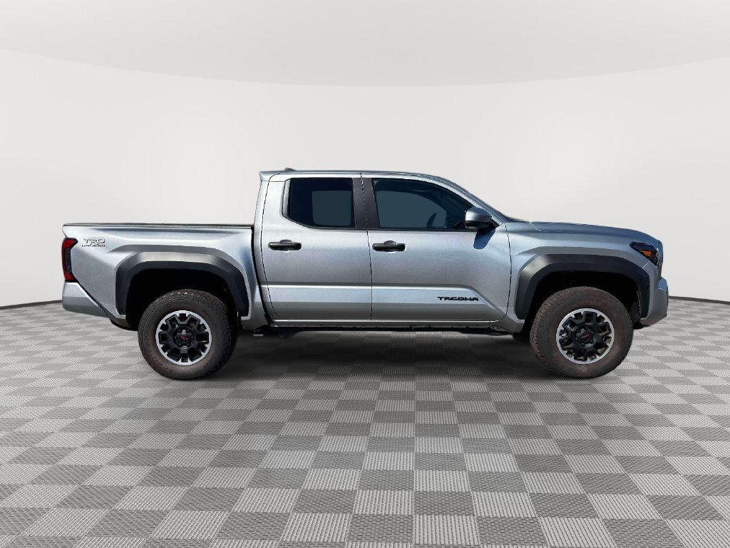 Used 2026 Toyota Tacoma TRD Off-Road AWD/4WD image 8